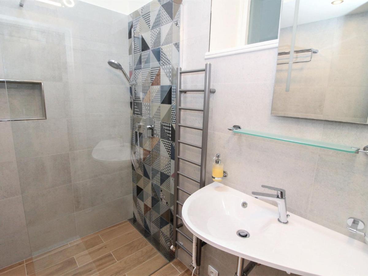 O21 By Interhome * Praha